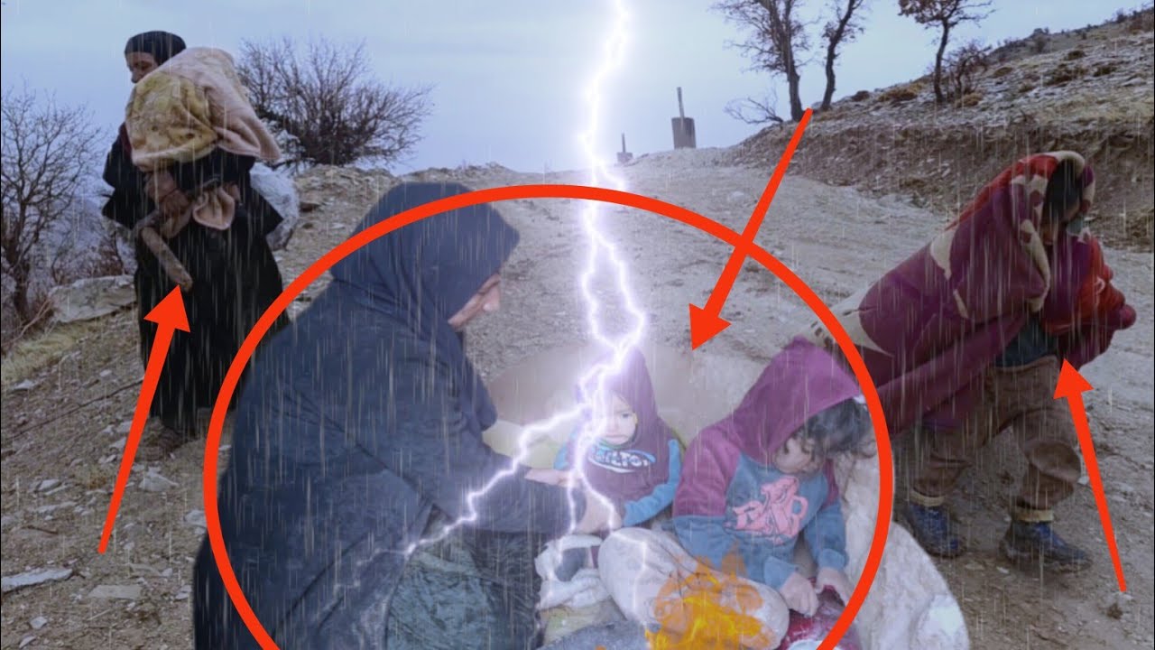 Heroic mother: The widow's mother goes to the firewood to keep her two ...