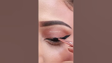 How to create a easy wing eyeliner #shorts #forbeginners #dramatic #eyelinertutorial #barshapatra