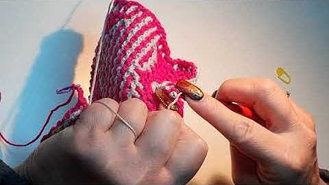 Hearts Potholder Row 17, Interlocking crochet, filet crochet