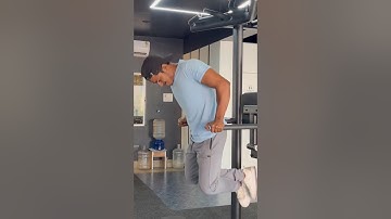 Parallel bar : dip #tricepsday #armsday #triceps #workout