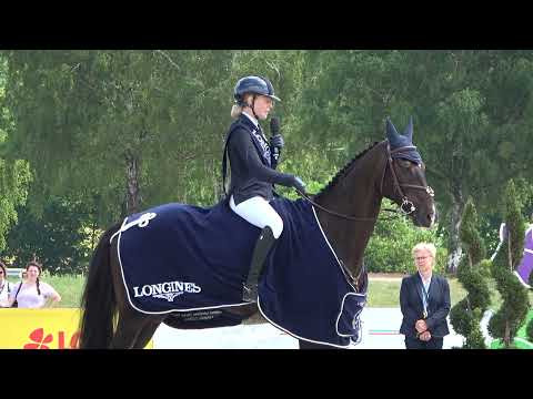 Mollie Summerland is the winner of the LONGINES 5*