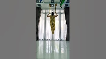 1️⃣1️⃣ Bướm xoạc ngang nhẹ nhưng #aerialyoga #shorts