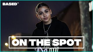 Смотреть клип Zoë-Jadha - On The Spot