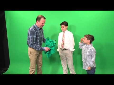 How does the green screen work