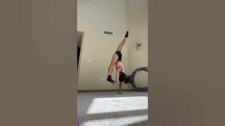 Holding Leg Split Thingy #shorts