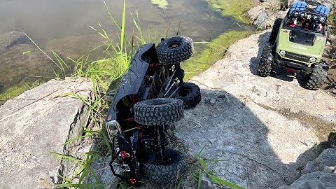 Axial SCX10 ii Deadbolt & Injora SCX10 ii Clone Crawling