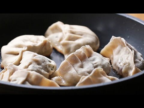Video: 3 Ways To Make Dumplings Quickly