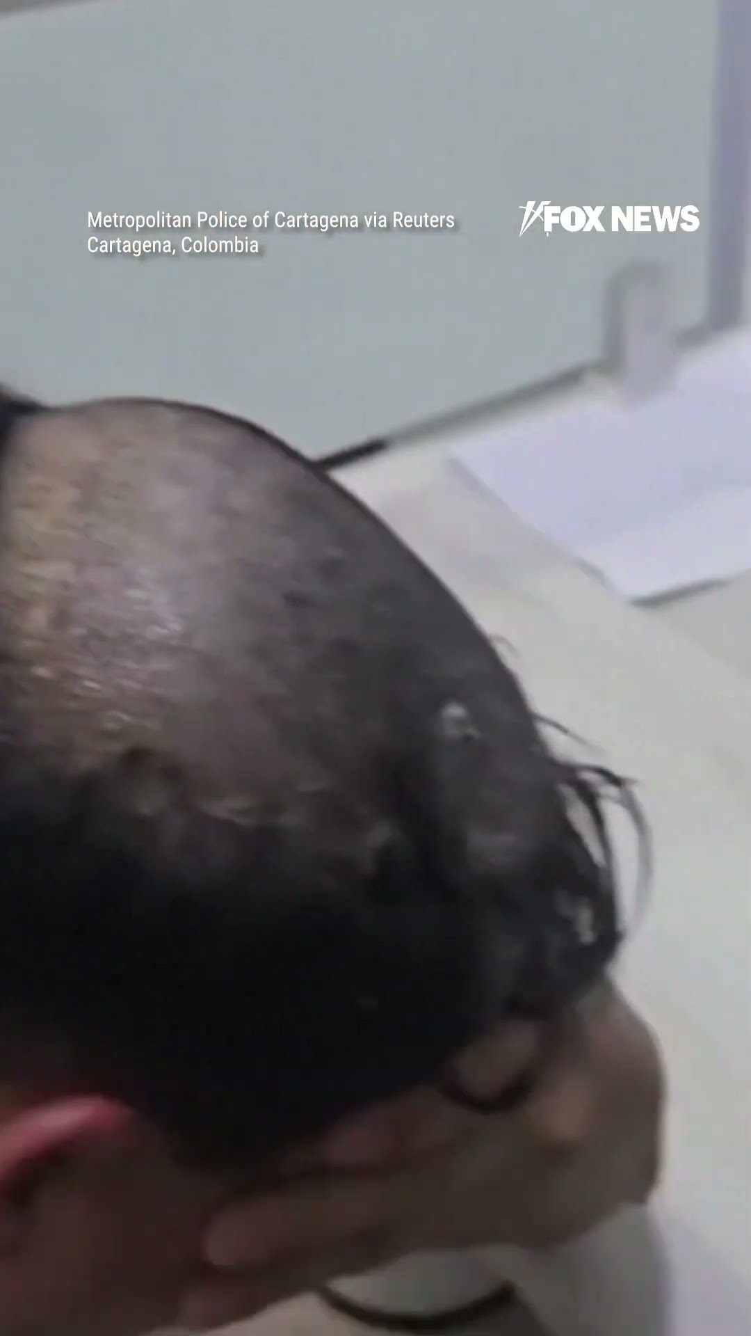 Police find more than $10K worth of cocaine in man's toupee