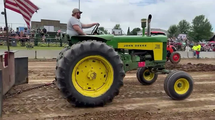 1960 John Deere 730 Diesel Tractor Pull