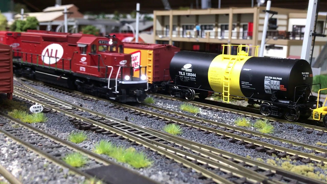 Sd 40-2 ALL - YouTube