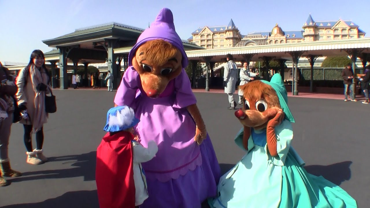 東京ディズニーランドで スージーとパーラに遊んでもらいました Youtube