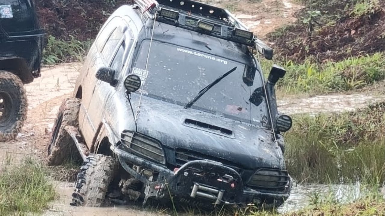 DAIHATSU TARUNA MODIFIKASI 4x4 FUN OFFROAD