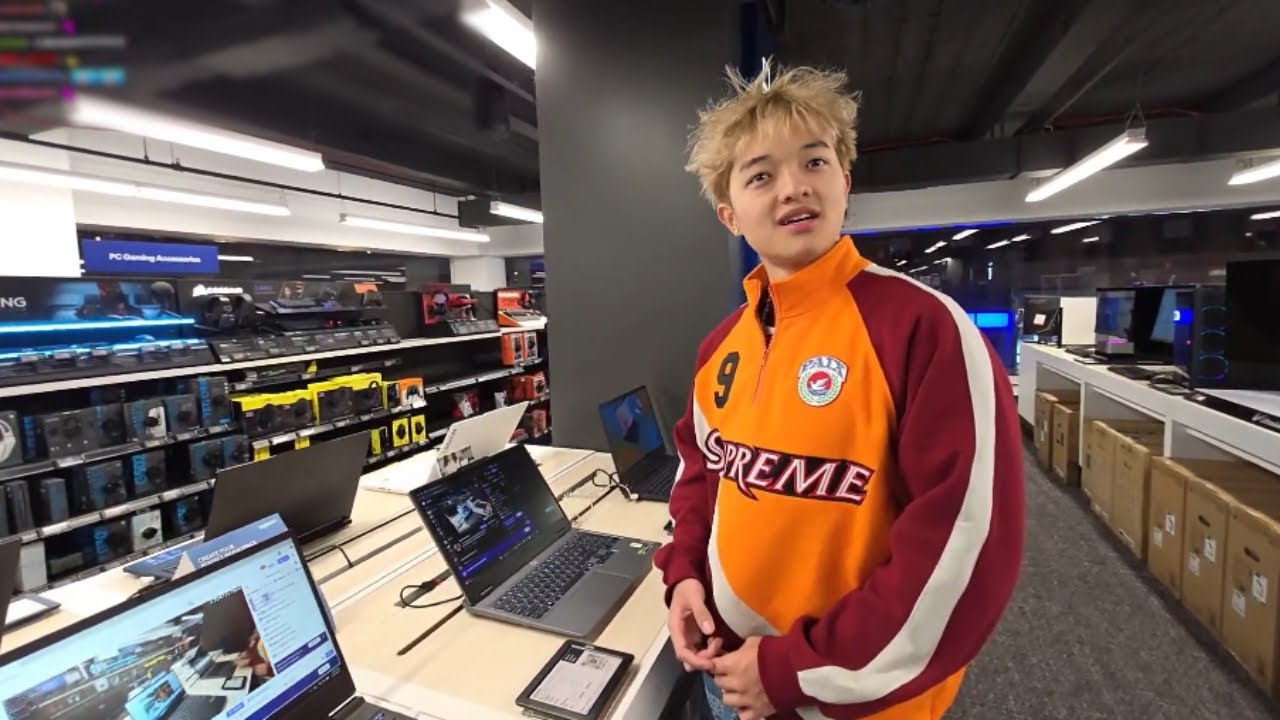 Jason's Cameraman Tries To SELL Him a LAPTOP! - YouTube