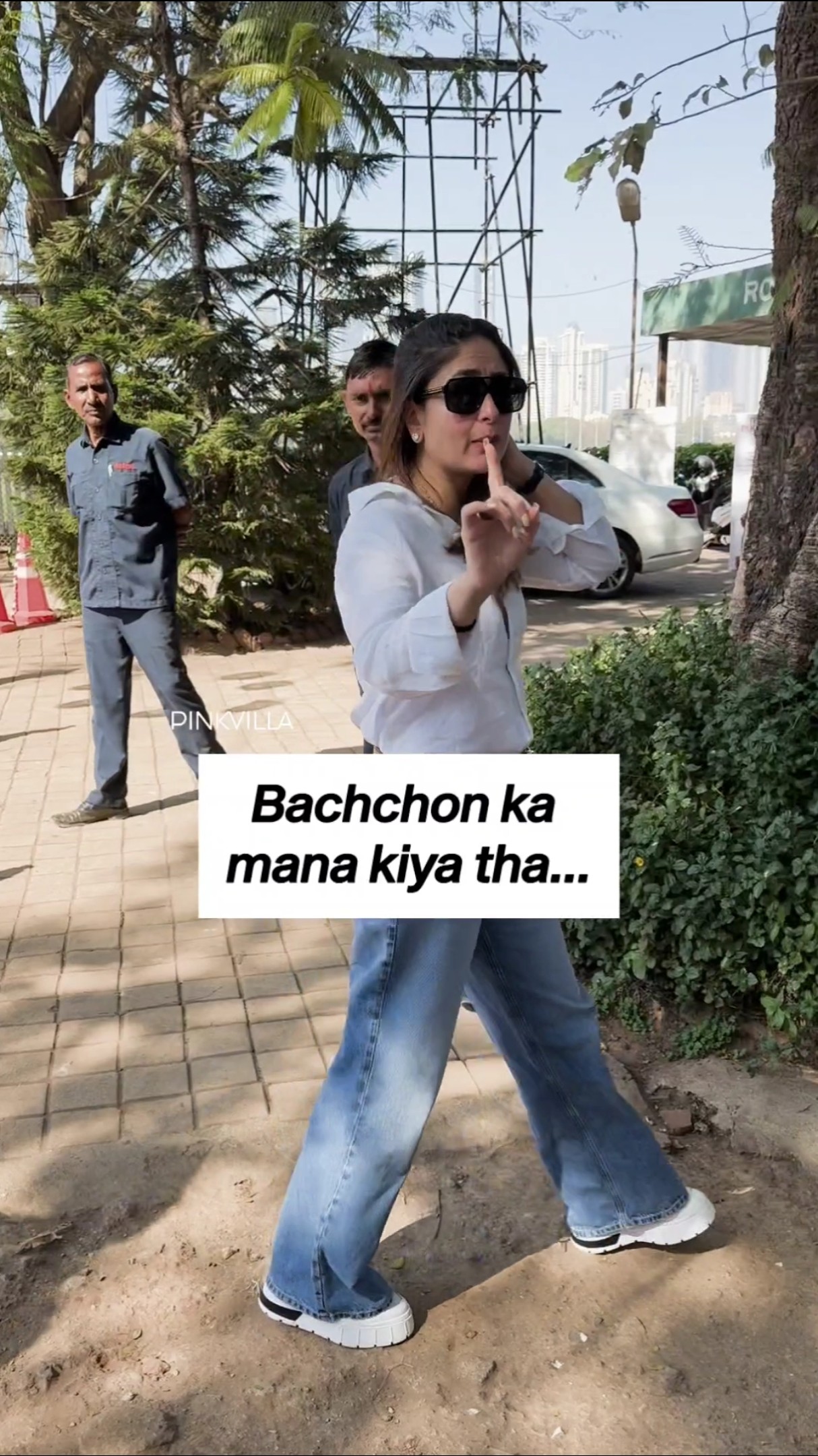 Kareena Kapoor Khan WARNS Paps Not To Click Taimur-Jeh's Pictures? | #shorts #bollywood #trending