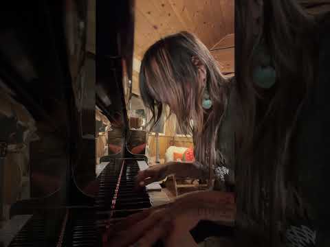 living room 10 pm piano flow #piano #pianomusic  #improvisation #composer