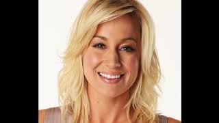 Kellie Pickler Biography - History of Kellie Pickler  in Timeline