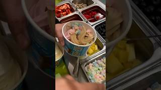 Menchies Frozen Yogurt