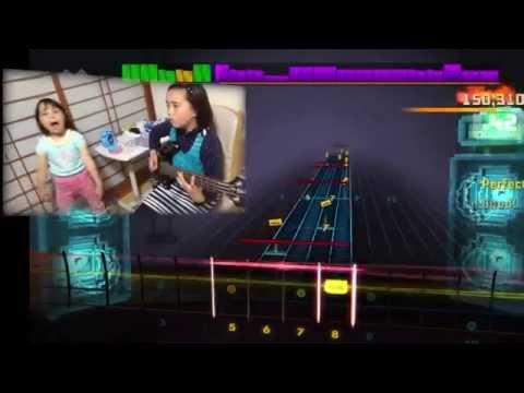 ROCKSMITH Audrey (10 yrs old) Plays Bass - Blood and Thunder - Mastodon - 96% ロックスミス２０１４