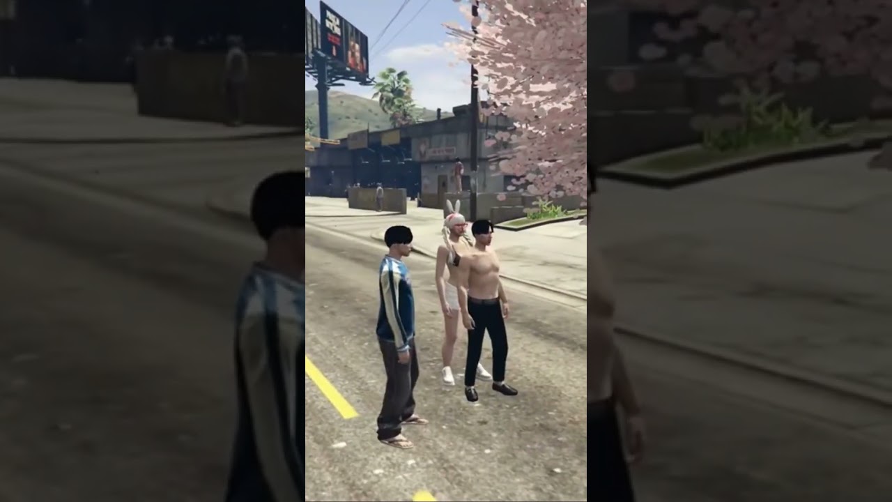 ไมค์แถมมซองมาม่า ฝากติดตามด้วยู 