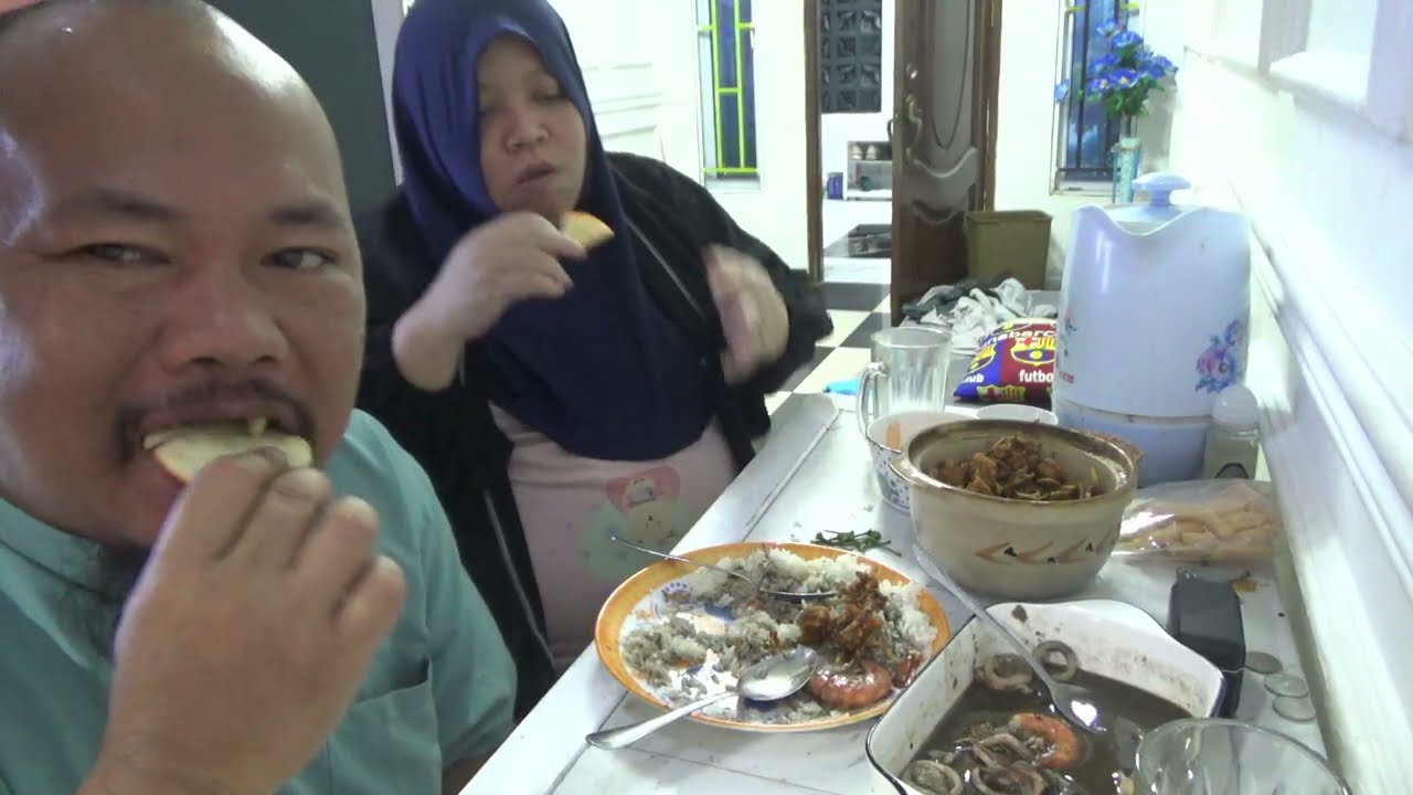 MAKAN BARENG KELUARGA YANTO FAMLY