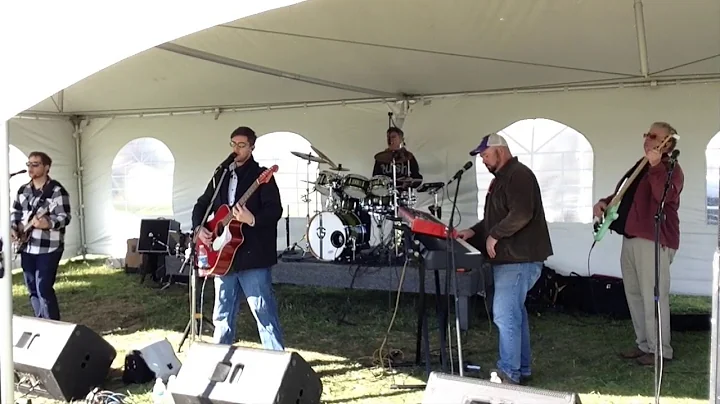 Hold The Line (Toto) - Ten Years Gone with David C...