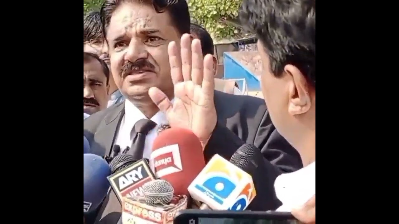 Imran Khan has expressed fear that ISI is giving slow poison