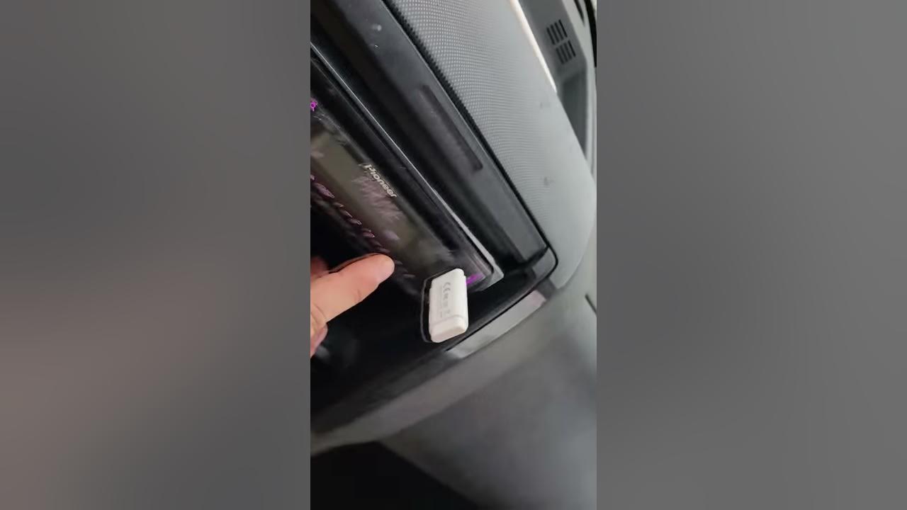 2 Fosgate Punch HX2 15", 2x Kicker CVR 15"(2007 model) YouTube