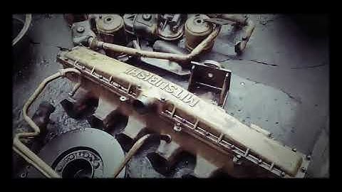 Vừa thay hơi - động cơ xả nhiều khói ra đường thở : vì sao ?