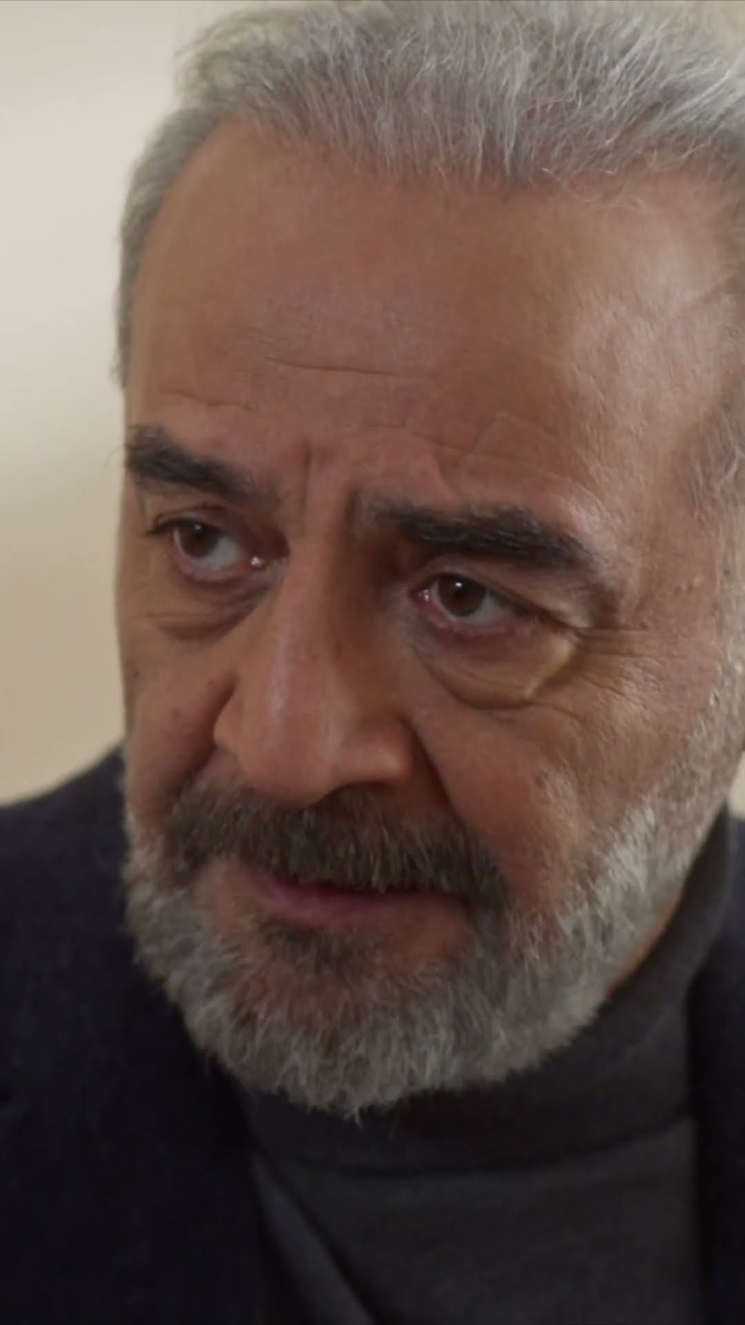 Cihan babasına öfkeli! #İnciTaneleri #Shorts