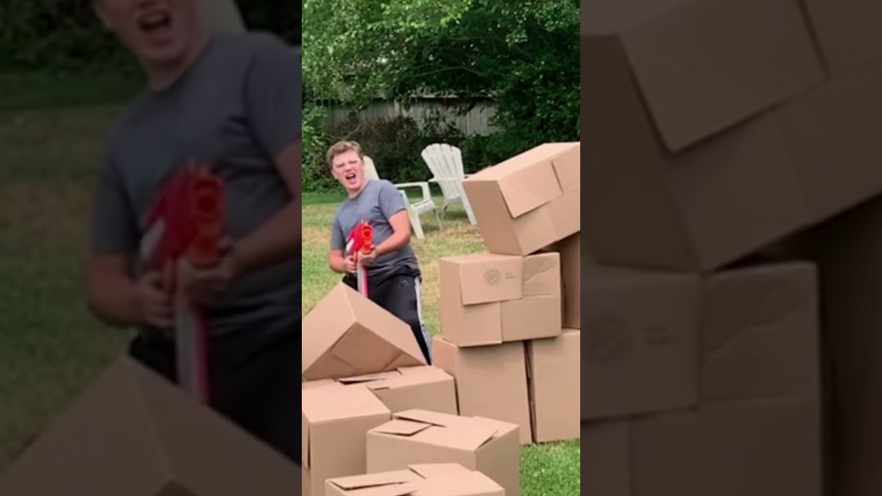 NERF Mega Motostryke Motorized 10-Dart Blaster -Includes 10 Official Mega Darts and 10-Dart Clip