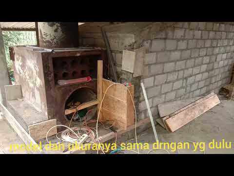 Video: Tusuk Sate Babi Di Dalam Oven