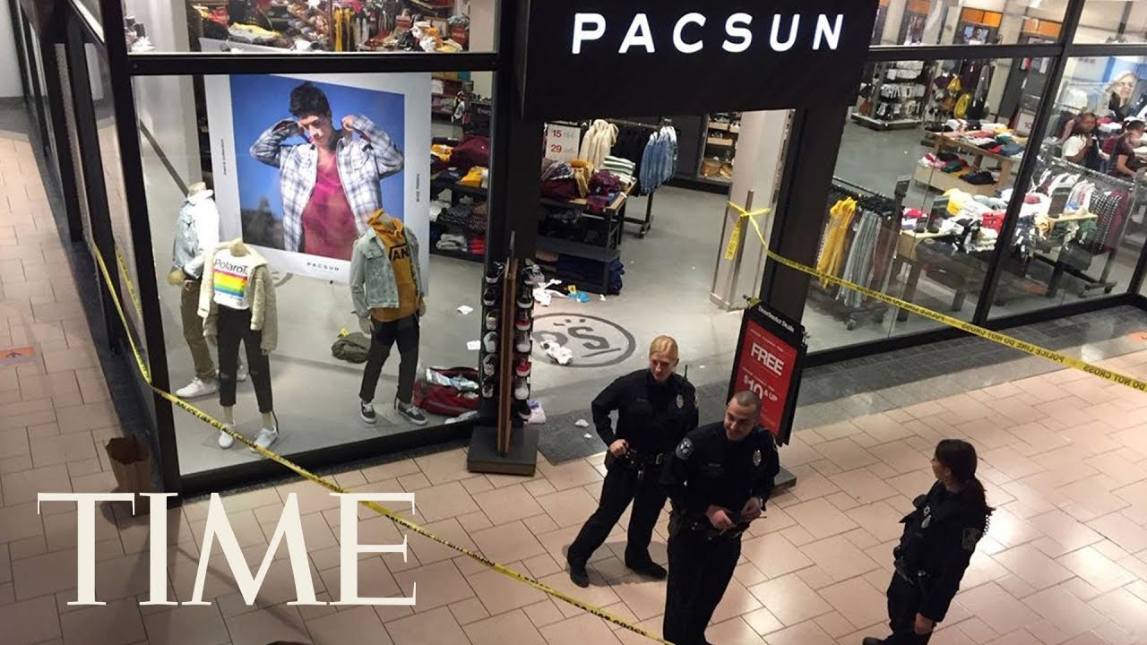 Man Shot While Black Friday Shopping In A New Jersey Mall | TIME - YouTube