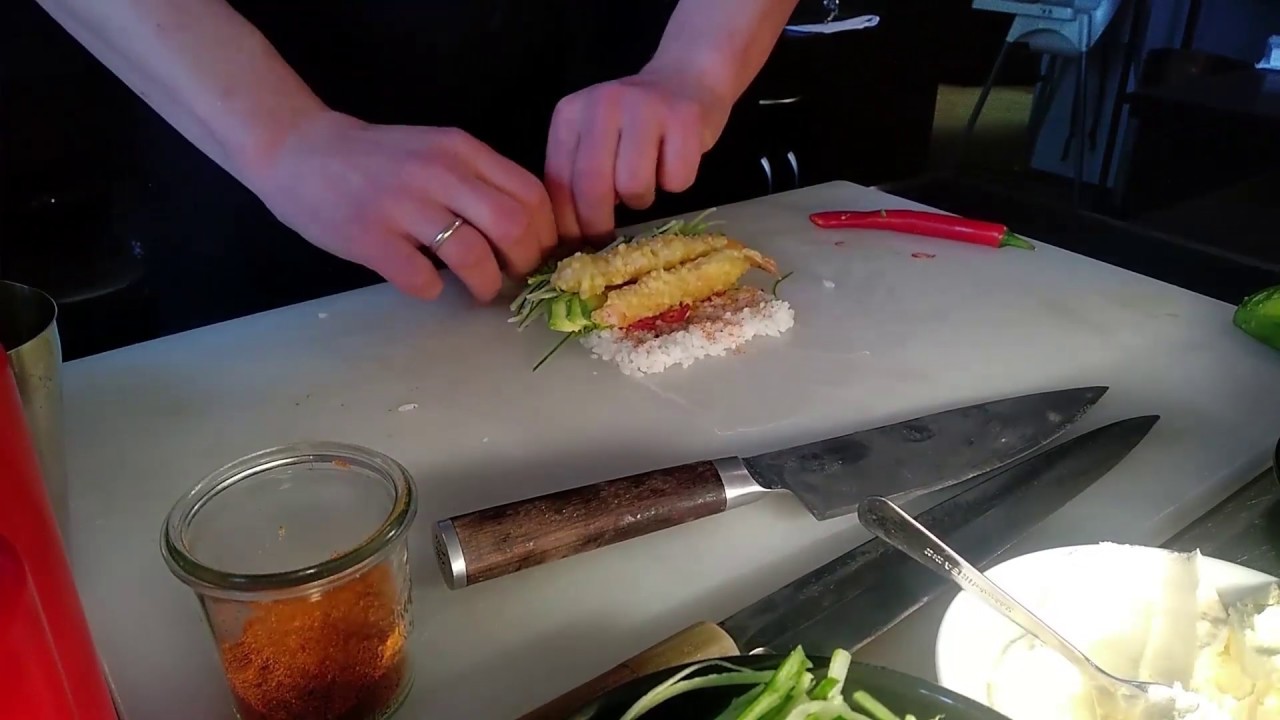 Maki z krewetkami w tempurze by Haru Sushi Poznań YouTube