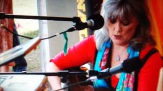 Kimmie Rhodes ~Catch The Wind~ featuring Joe Ely.wmv chords