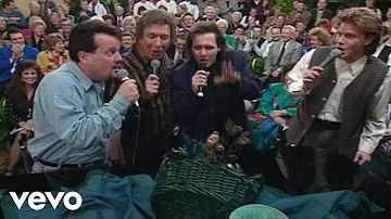 Gaither Vocal Band and Lynda Randle - I Shall Wear a Crown [Live]