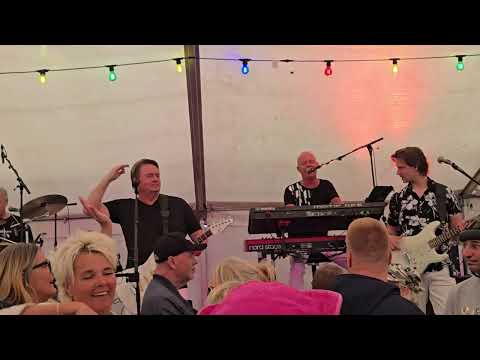 Øde ø  - Kandis  - bakkefest Gilleleje  - juli 25 #kandis