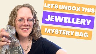 Unboxing a Jewellery Mystery Bag - Gold, Silver, Vintage Jewelry and MORE! UK Jewelry Jar 💍