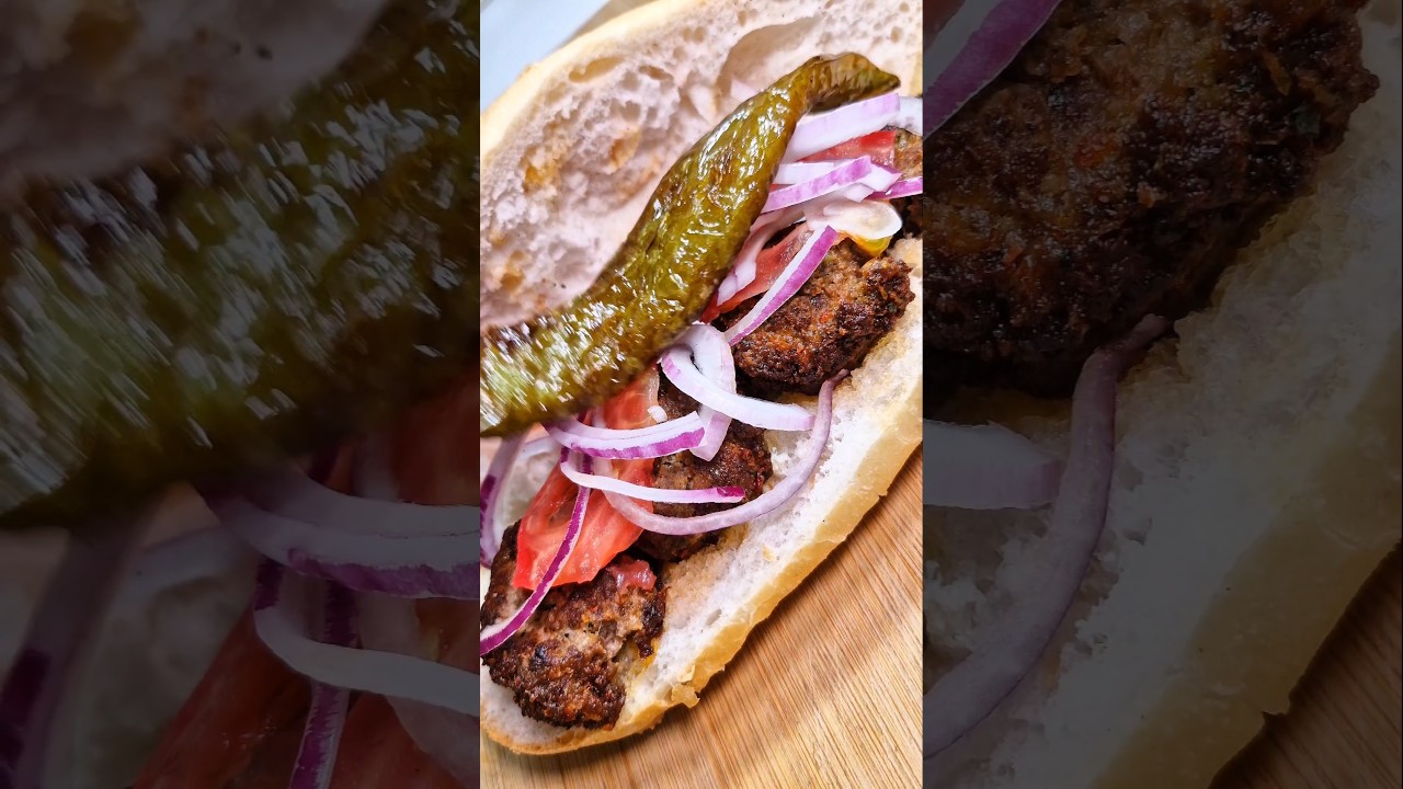 Köfte Ekmek Sever misiniz? 😍 Tarif Açıklamada! 💯 #yemektarifleri #pratiktarifler #yemek