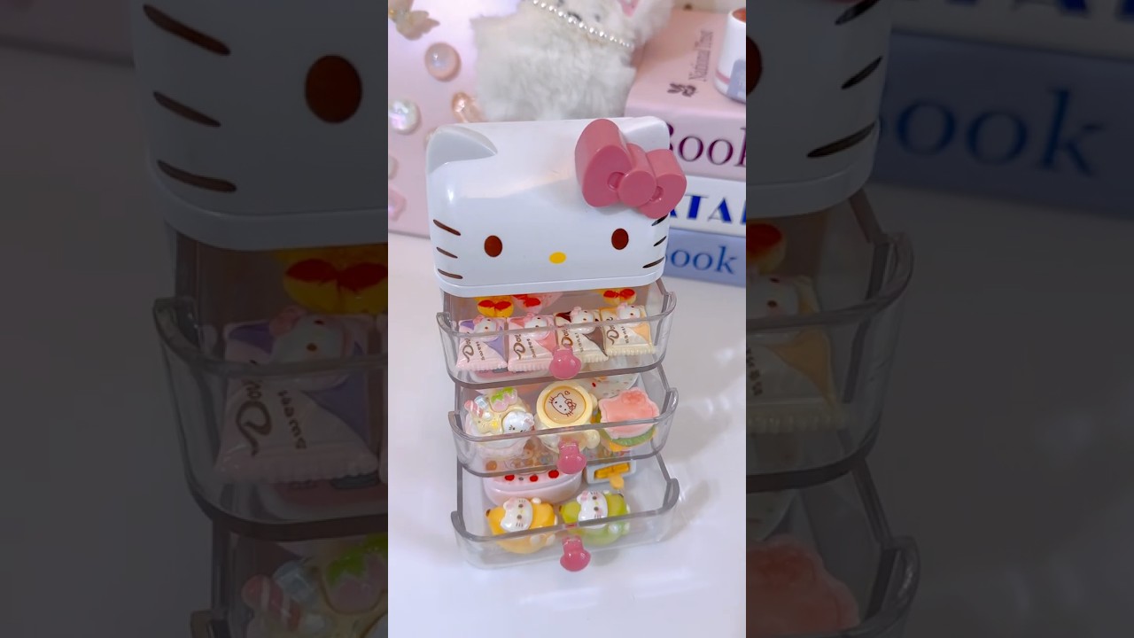 Let's collect the charm of Hello Kitty together!