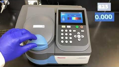 Absorption Spectrum of Janus Green B using a Genesys 30 on Live Display Mode