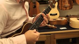 Takahashi Shigeto Sensei Plays "Claire de Lune" on Ukulele @ Ukulele Mania, Tokyo chords