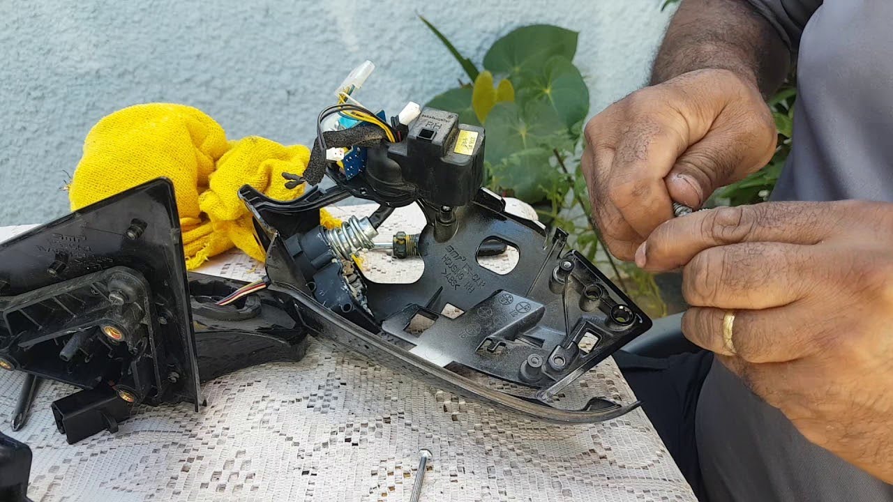 DICAS DE COMO TROCAR AS ENGRENAGENS DO RETROVISOR RETRÁTIL DO HYUNDAI i30 2013