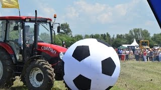 Тракторное шоу. Третий этап - футбол на тракторе. Выставка Золотая Нива-2012
