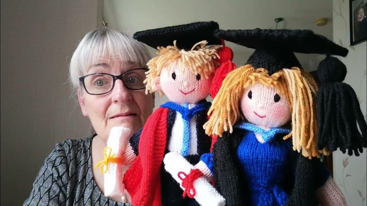 Graduation Knitting Pattern by Elaine ecdesigns YouTube