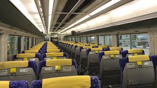 E653系1000番台の車内新潟発車前