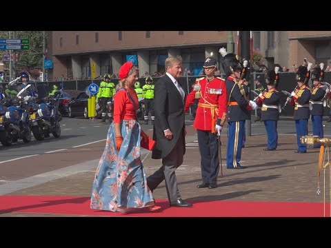 Video: Hoe Om 'n Koning Garnaal Slaai Te Maak