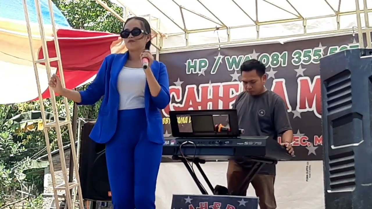 CINTA BERPAYUNG BULAN/COVER.AYU SORAY || BY.ARINI 