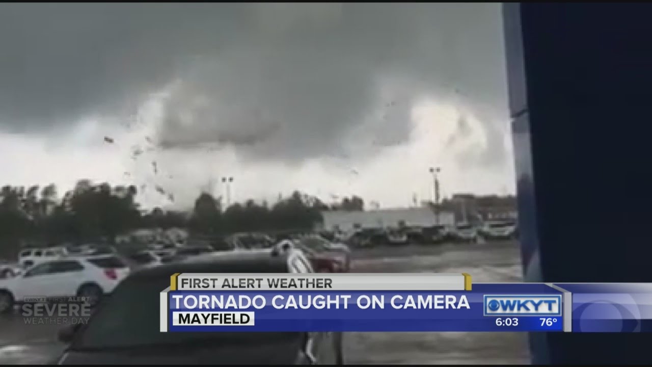 Tornado caught on camera - YouTube