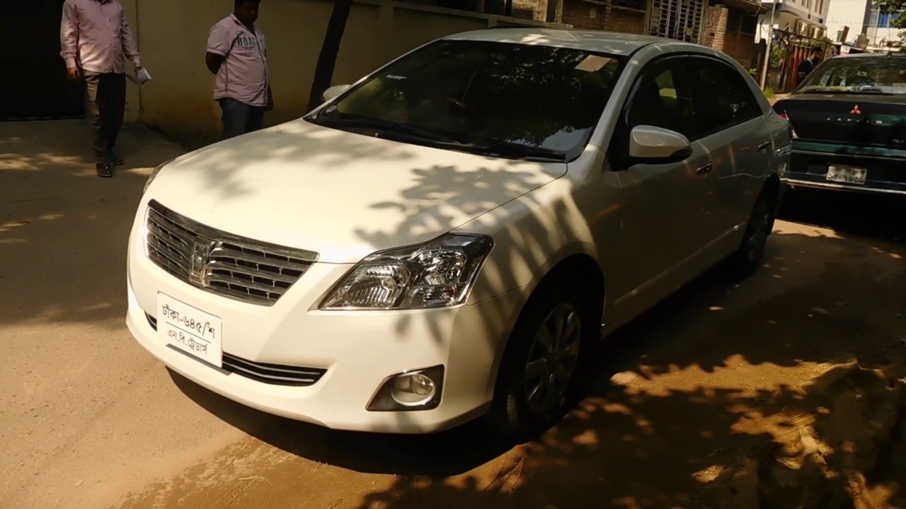 Toyota premio 2015