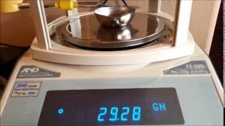 100 automatic powder trickler
